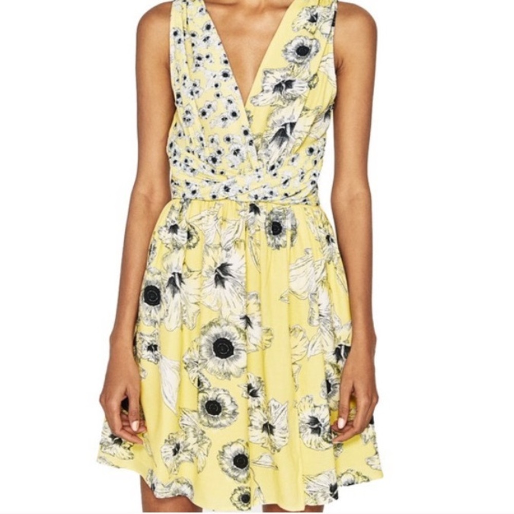 Zara Basic Yellow Floral Dress Size XS
